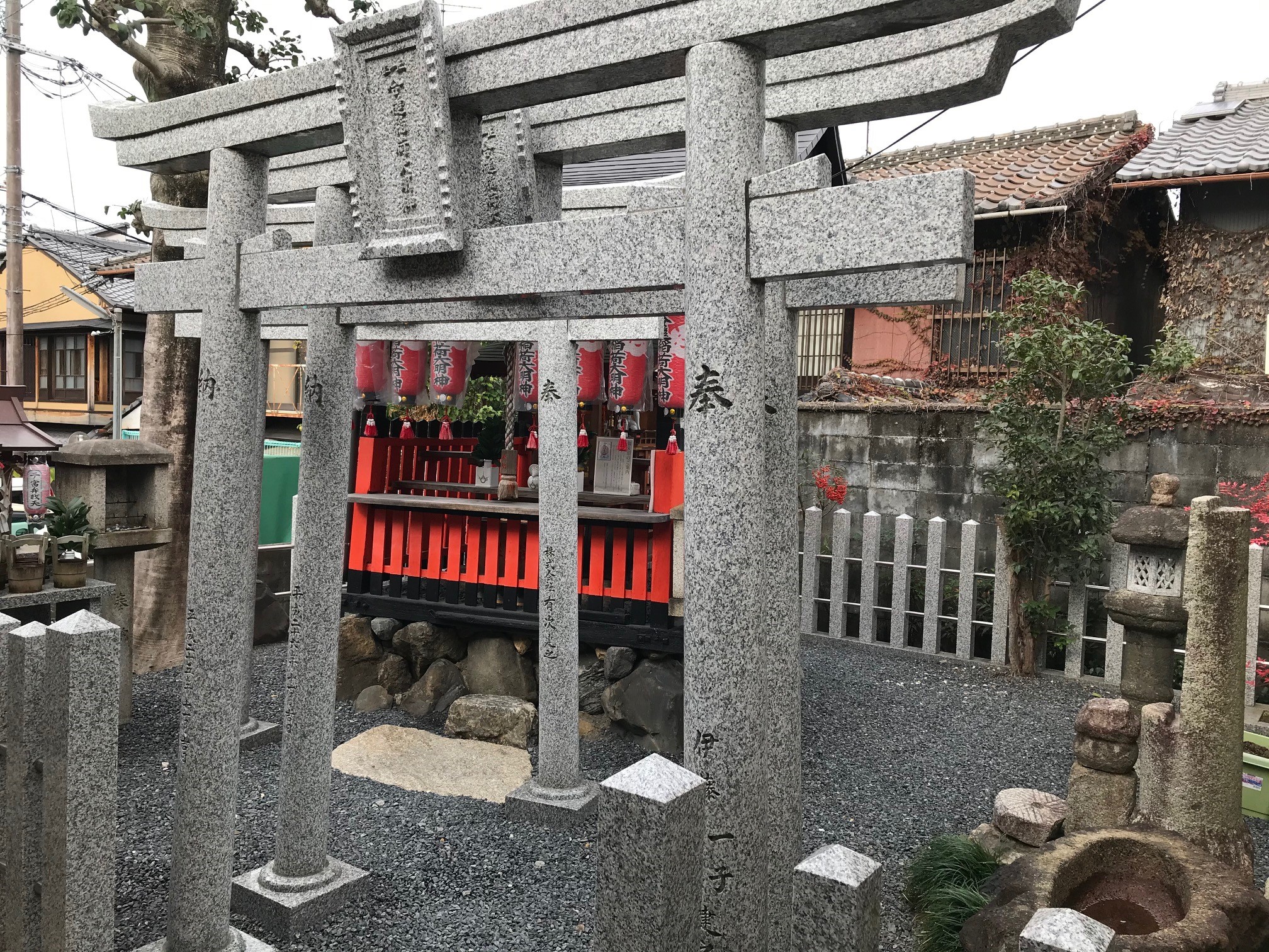合槌稲荷神社 京都 は小狐丸ゆかりの地 御朱印と参拝のマナー 京都はんなりずむ