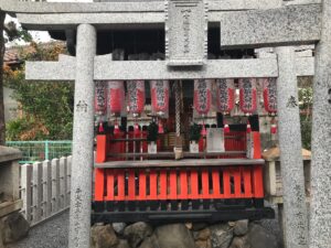 合槌稲荷神社 京都 は小狐丸ゆかりの地 御朱印と参拝のマナー 京都はんなりずむ